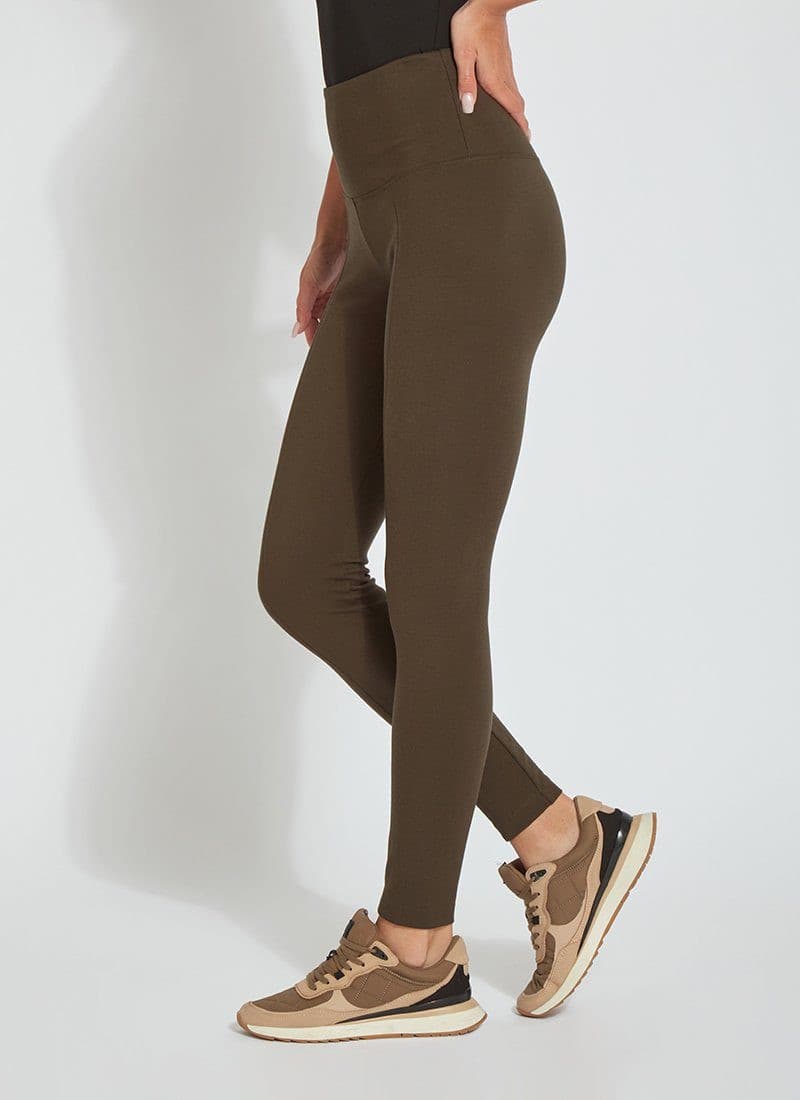 Lysse Signature Center Seam Legging in Deep Olive.