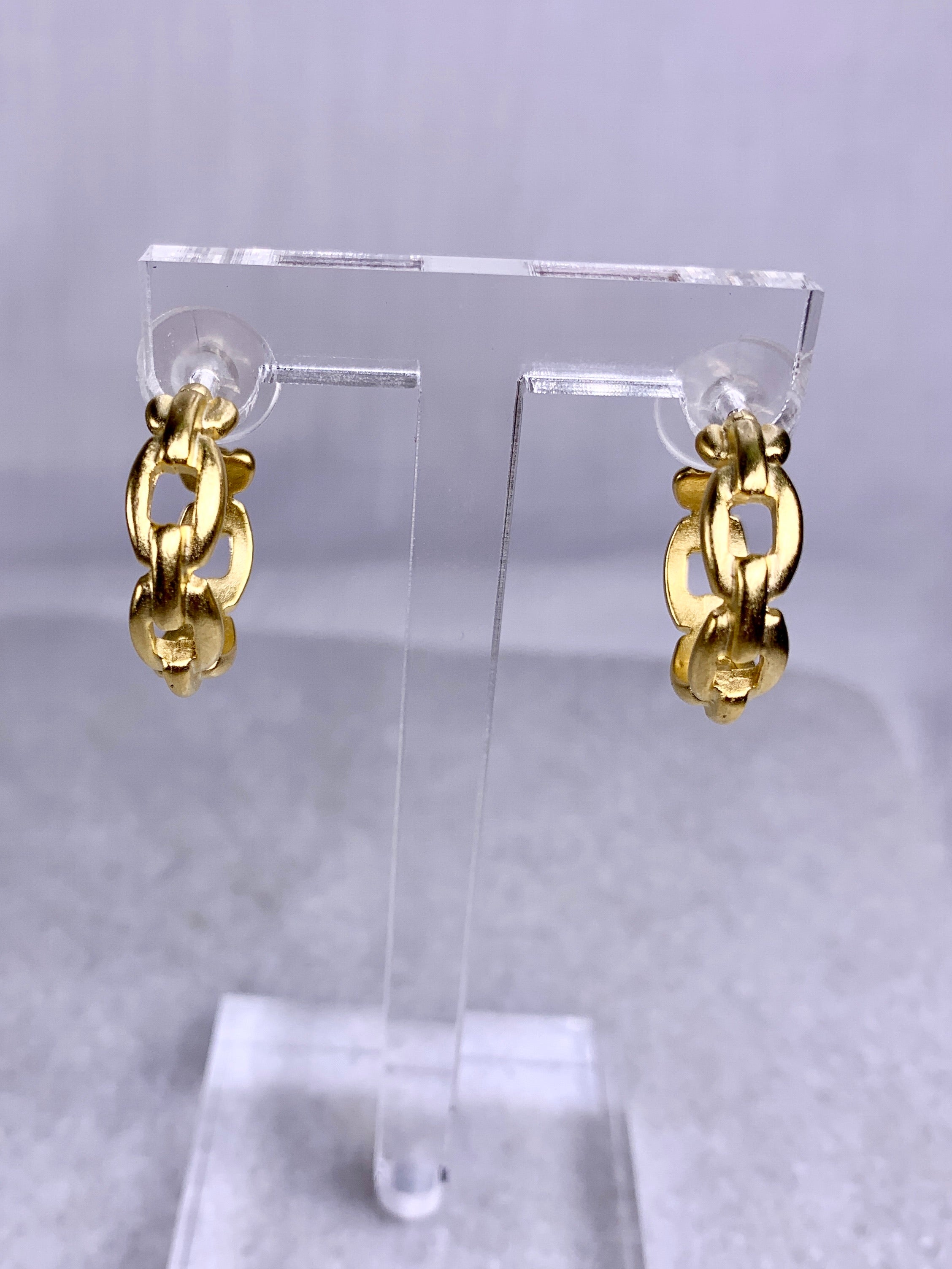 Susan Shaw Mini Chain Hoops.