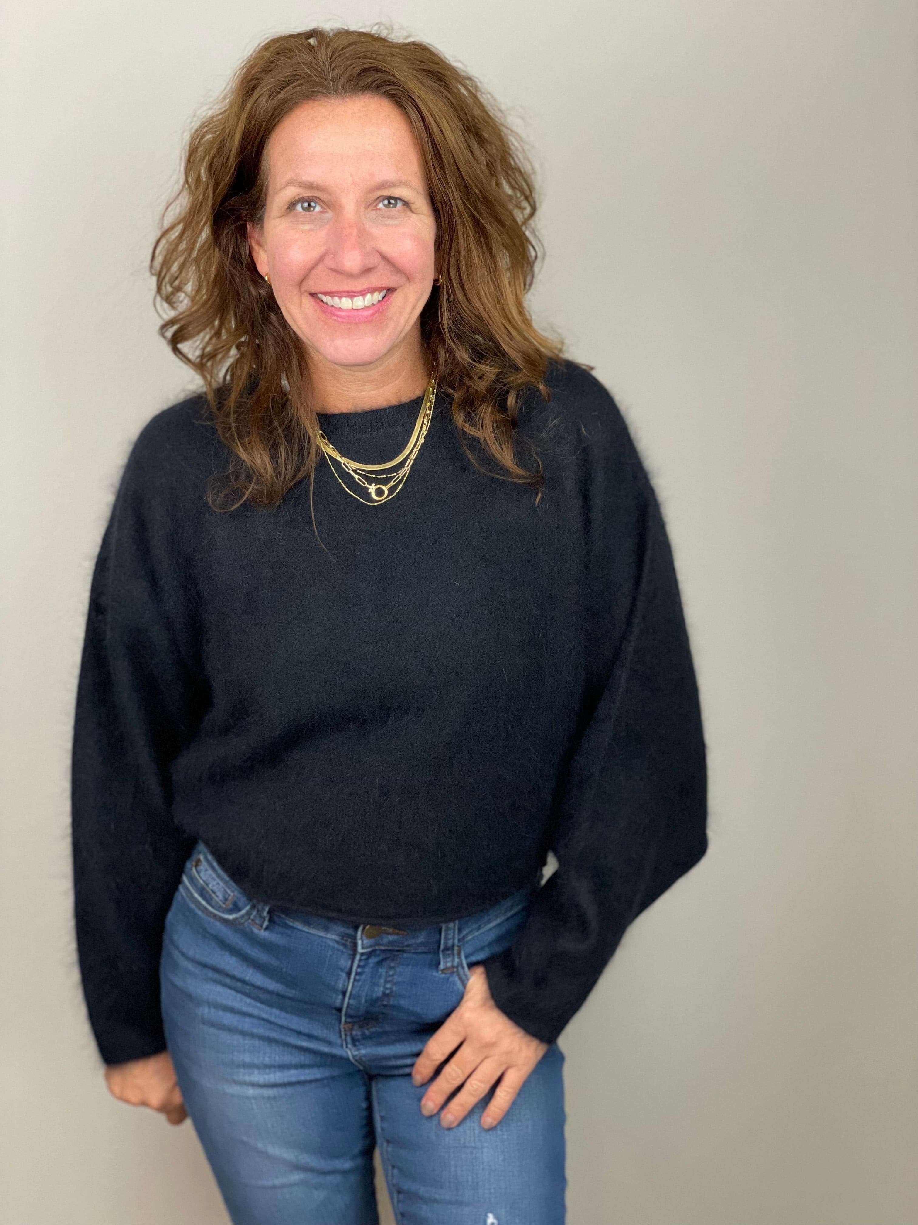 Udu Sweater in Black.