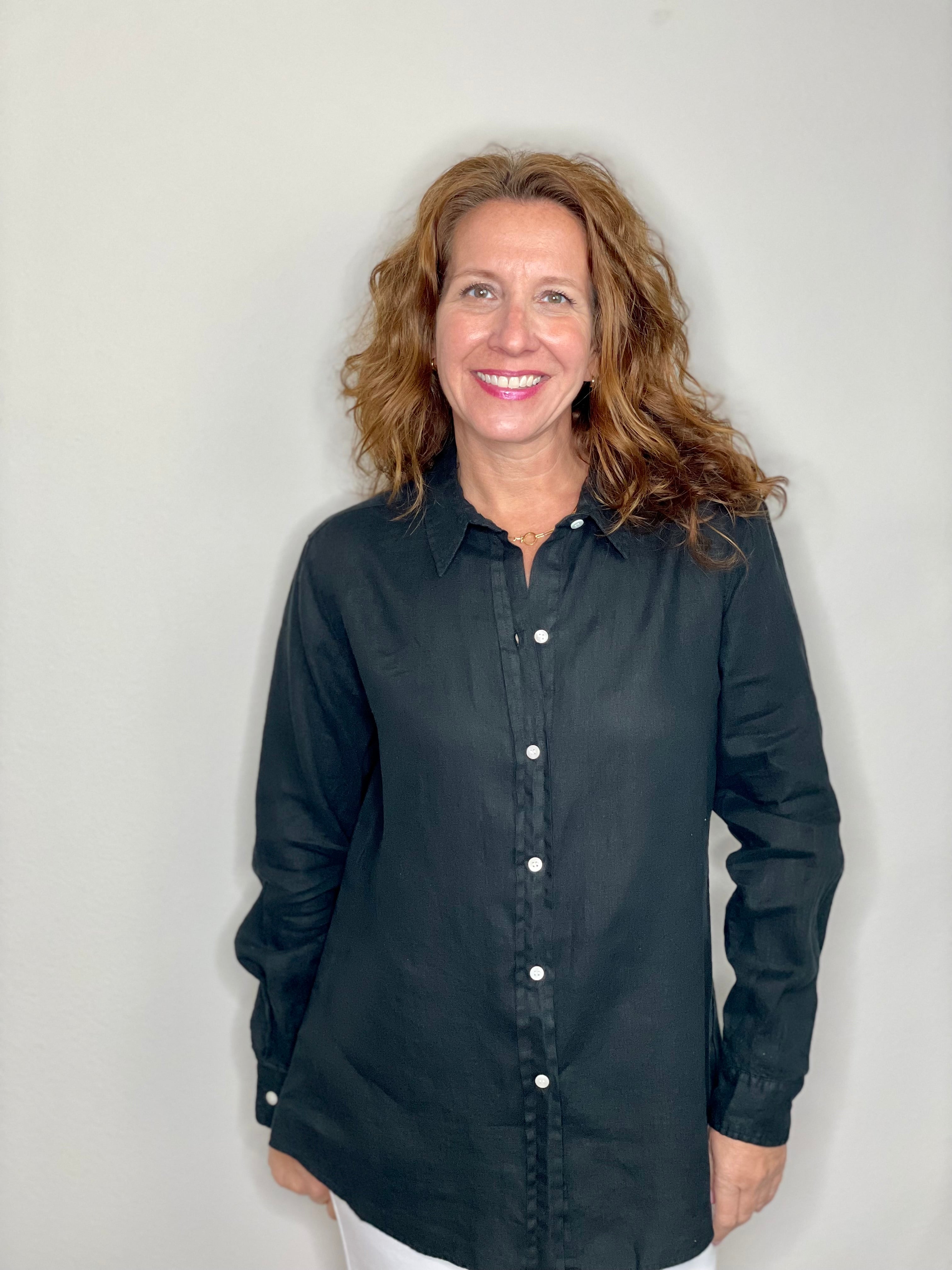 Pure Amici Button Down Linen Shirt in Black.