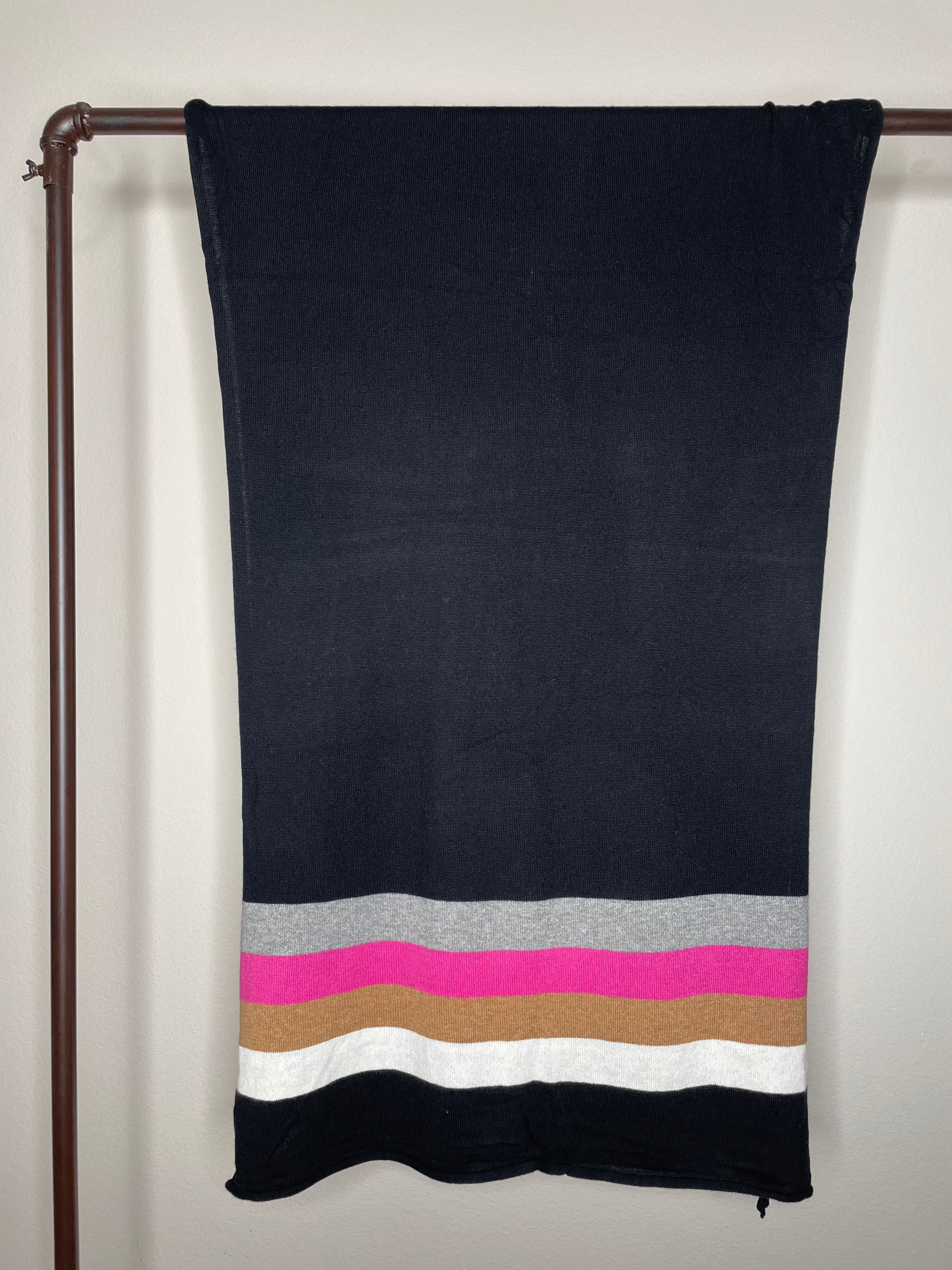 Zaket & Plover Heart Wrap in Black.