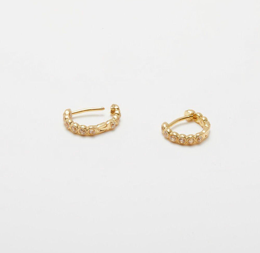 Madison Shimmer Huggies (gold).