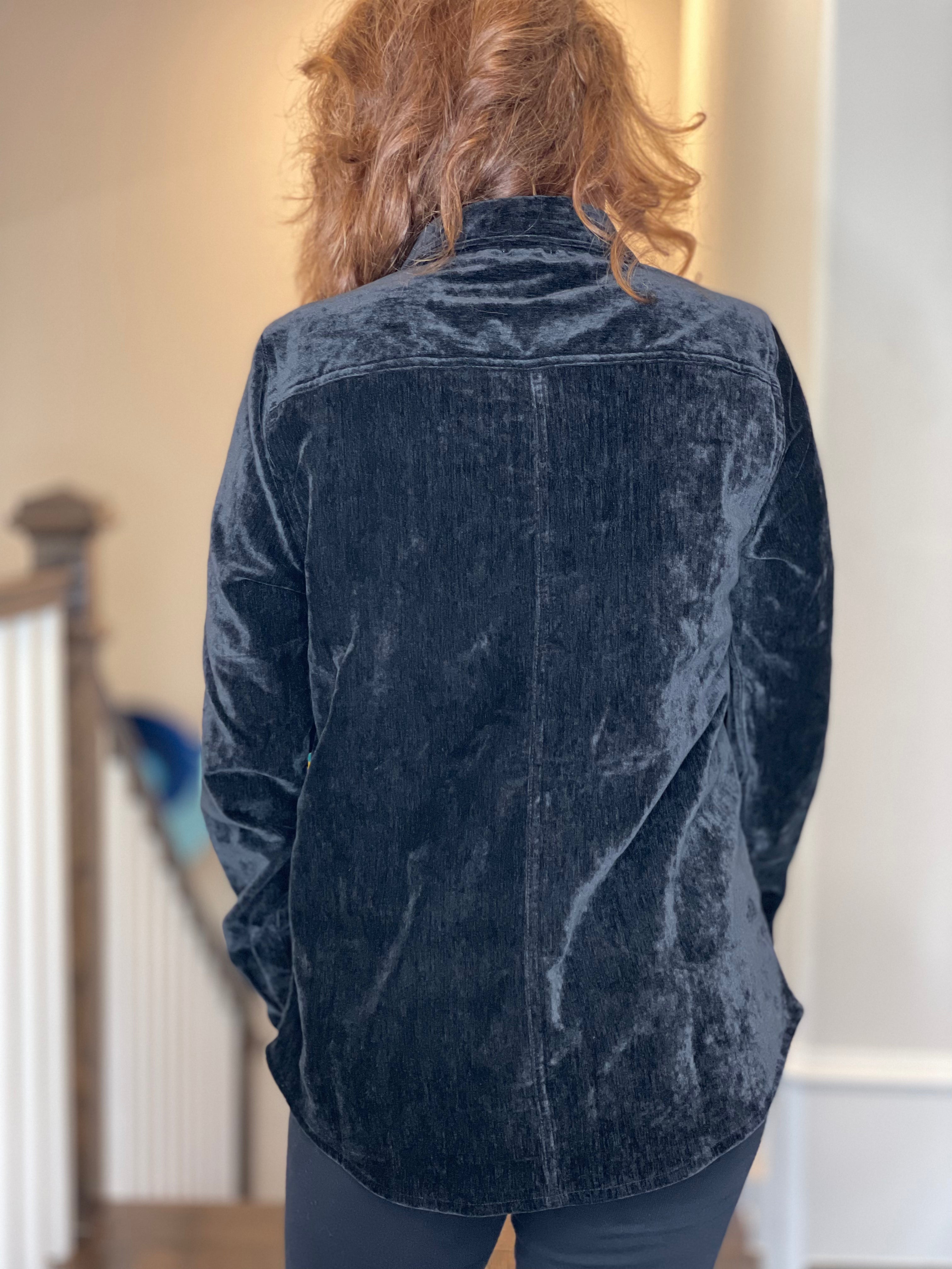 Dylan Classic Velvet Shirt in Black.