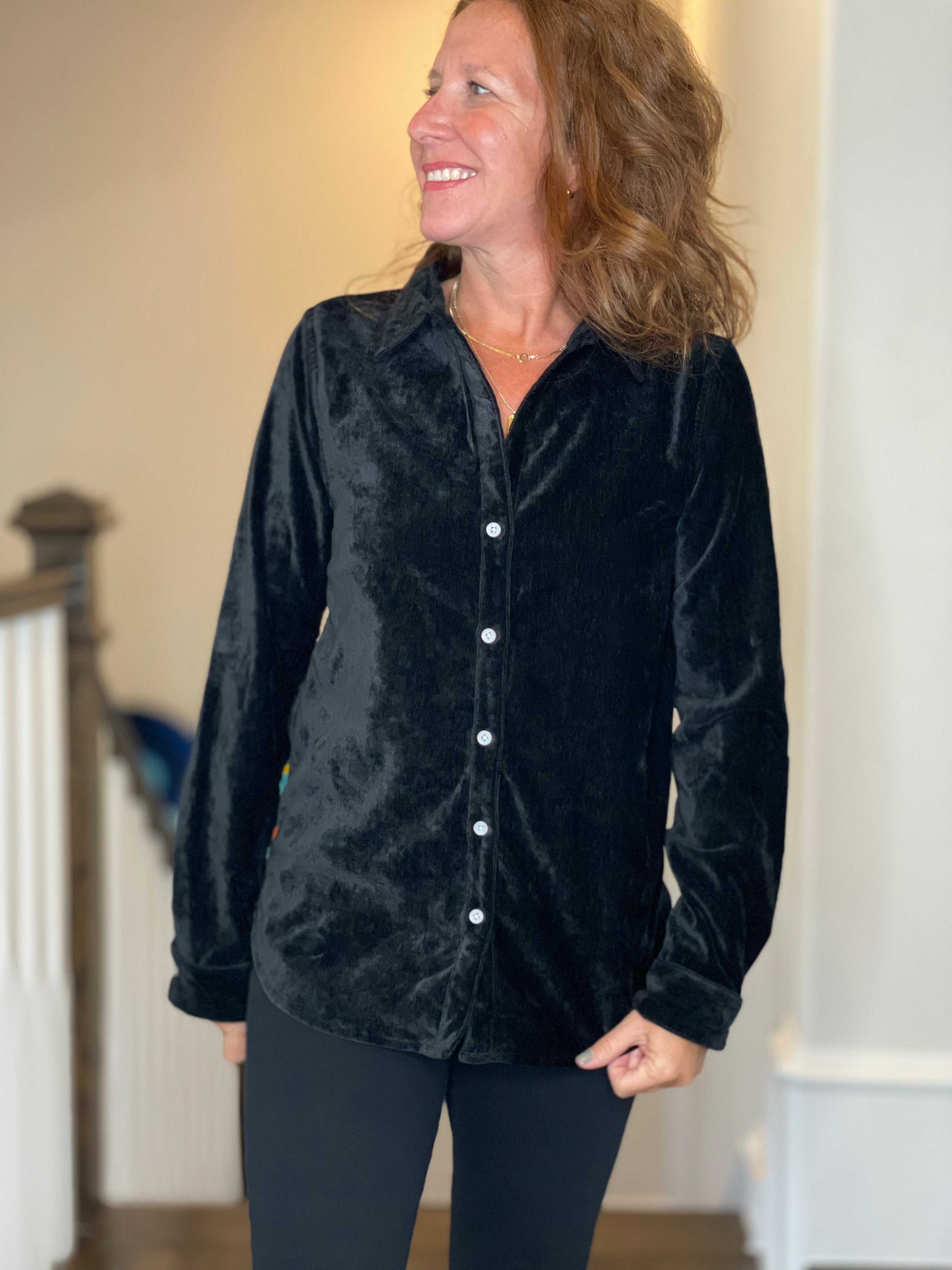 Dylan Classic Velvet Shirt in Black.