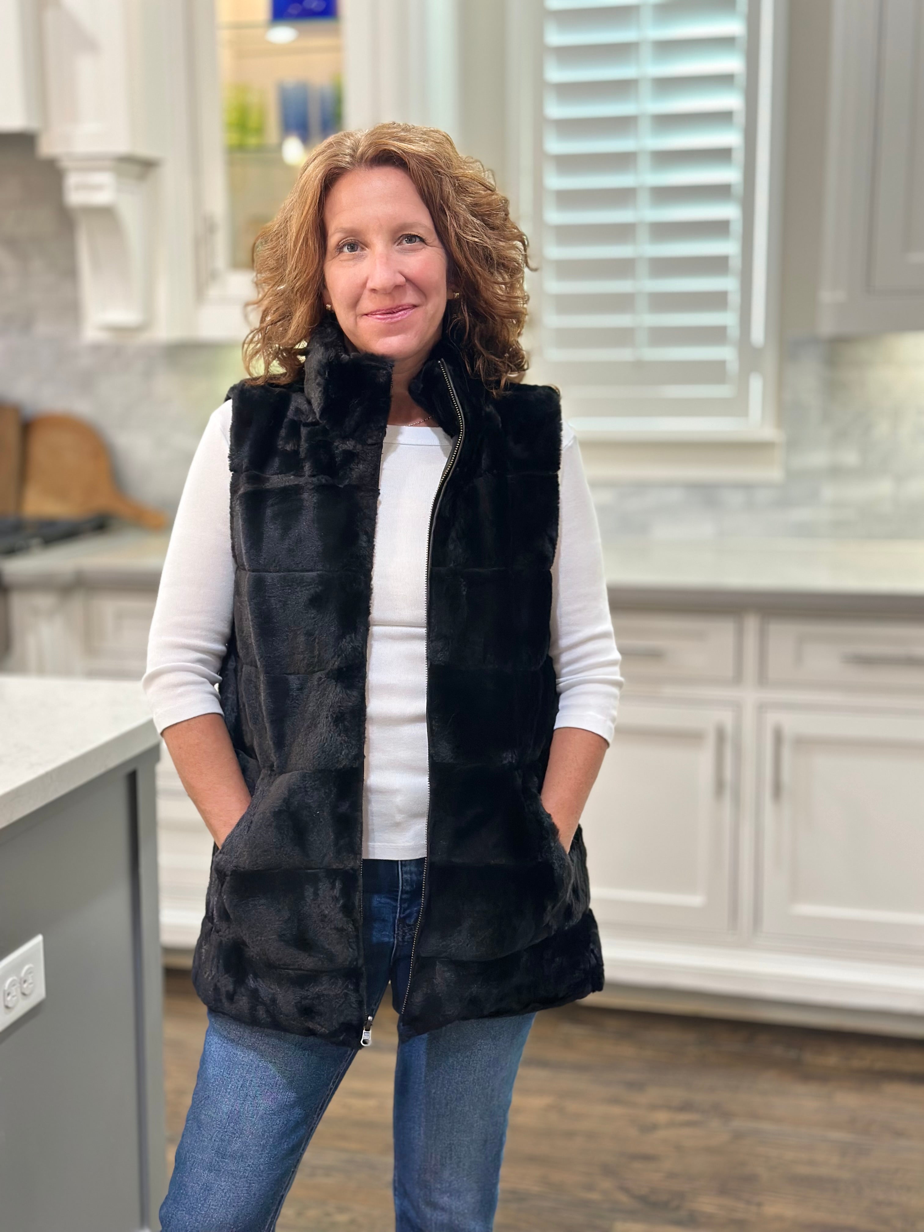 Dylan Classic Fur Long Vest in Black (Reversible) – CAS curate