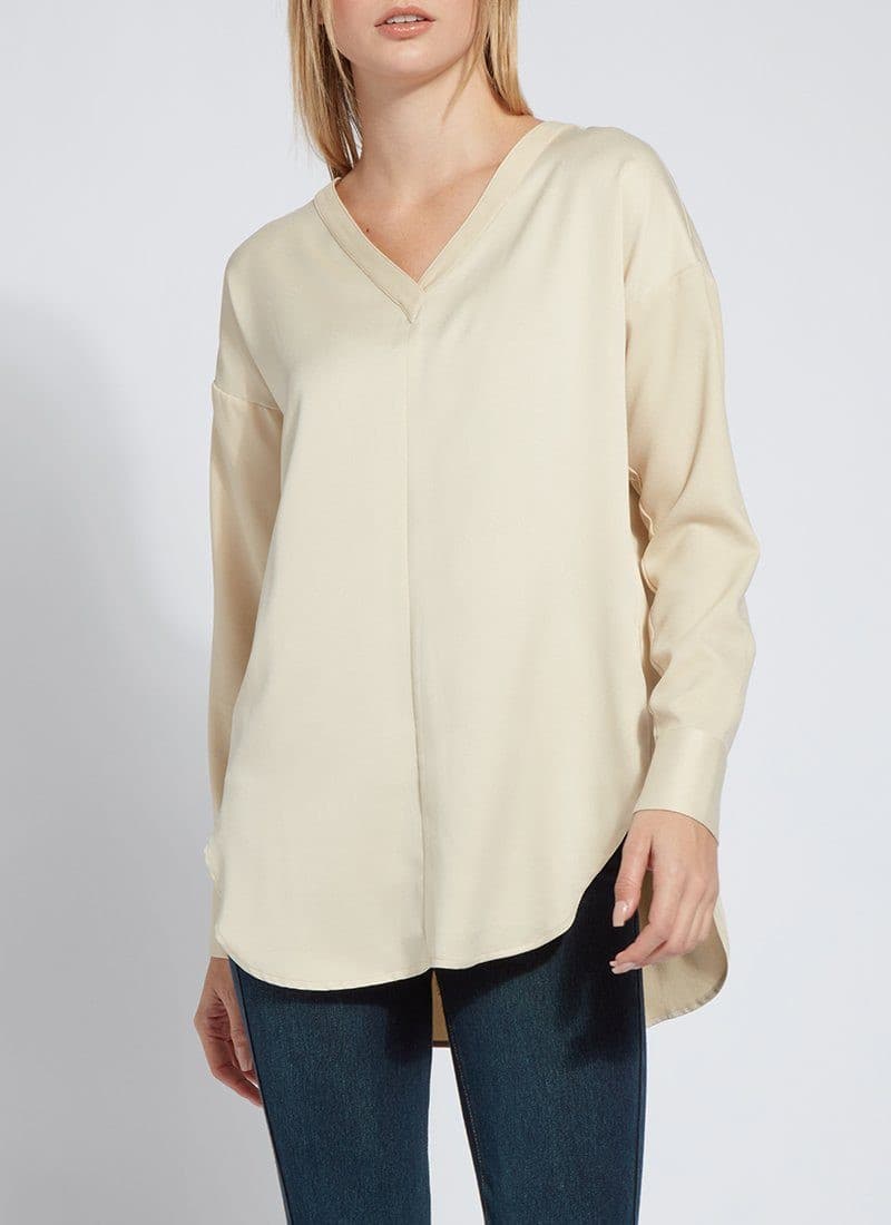 Lysse Token Pull Over Top in White Chocolate.