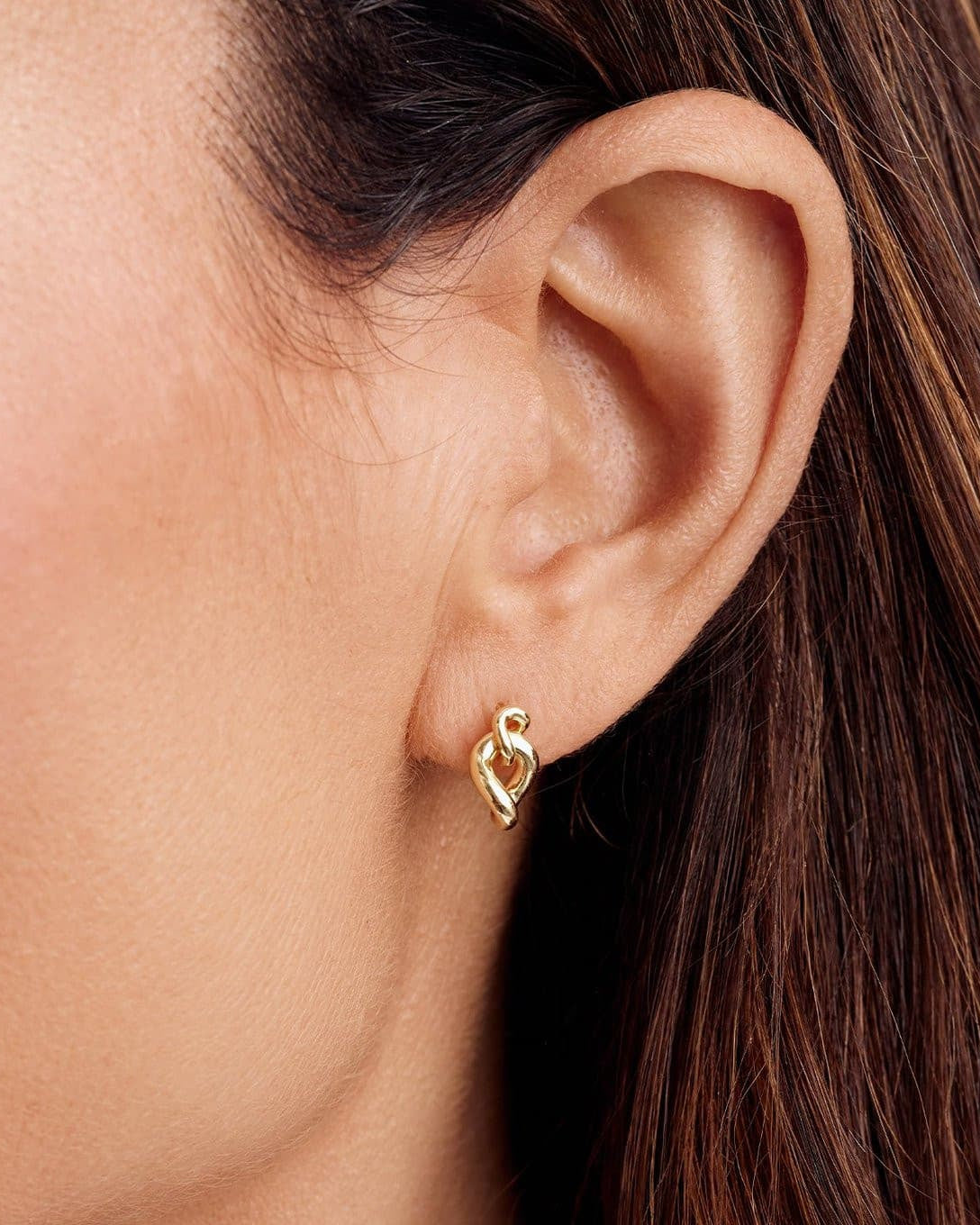 Lou Link Interlocking Earrings (gold).