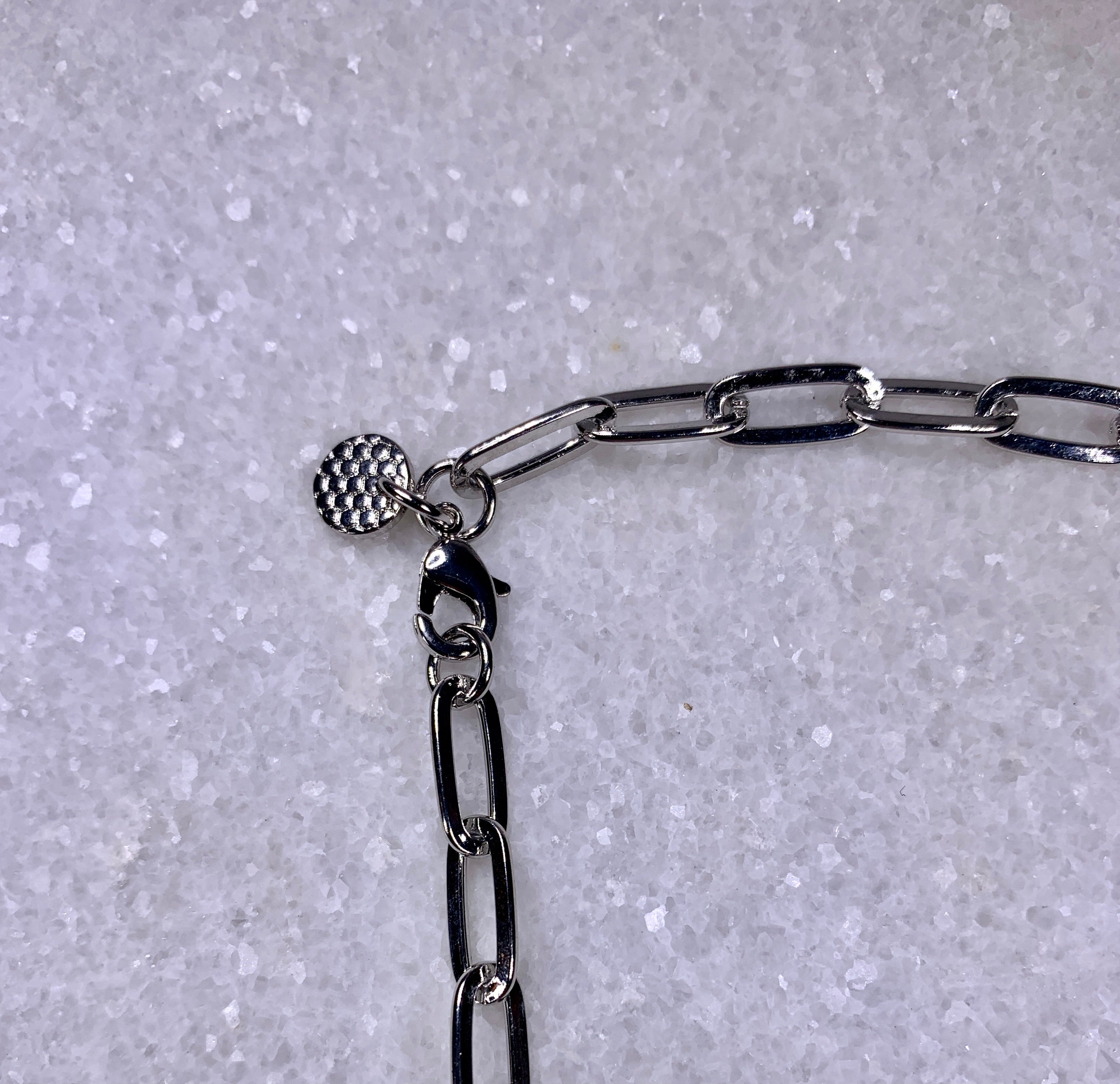 Silver 18" Oval Chain Necklace.