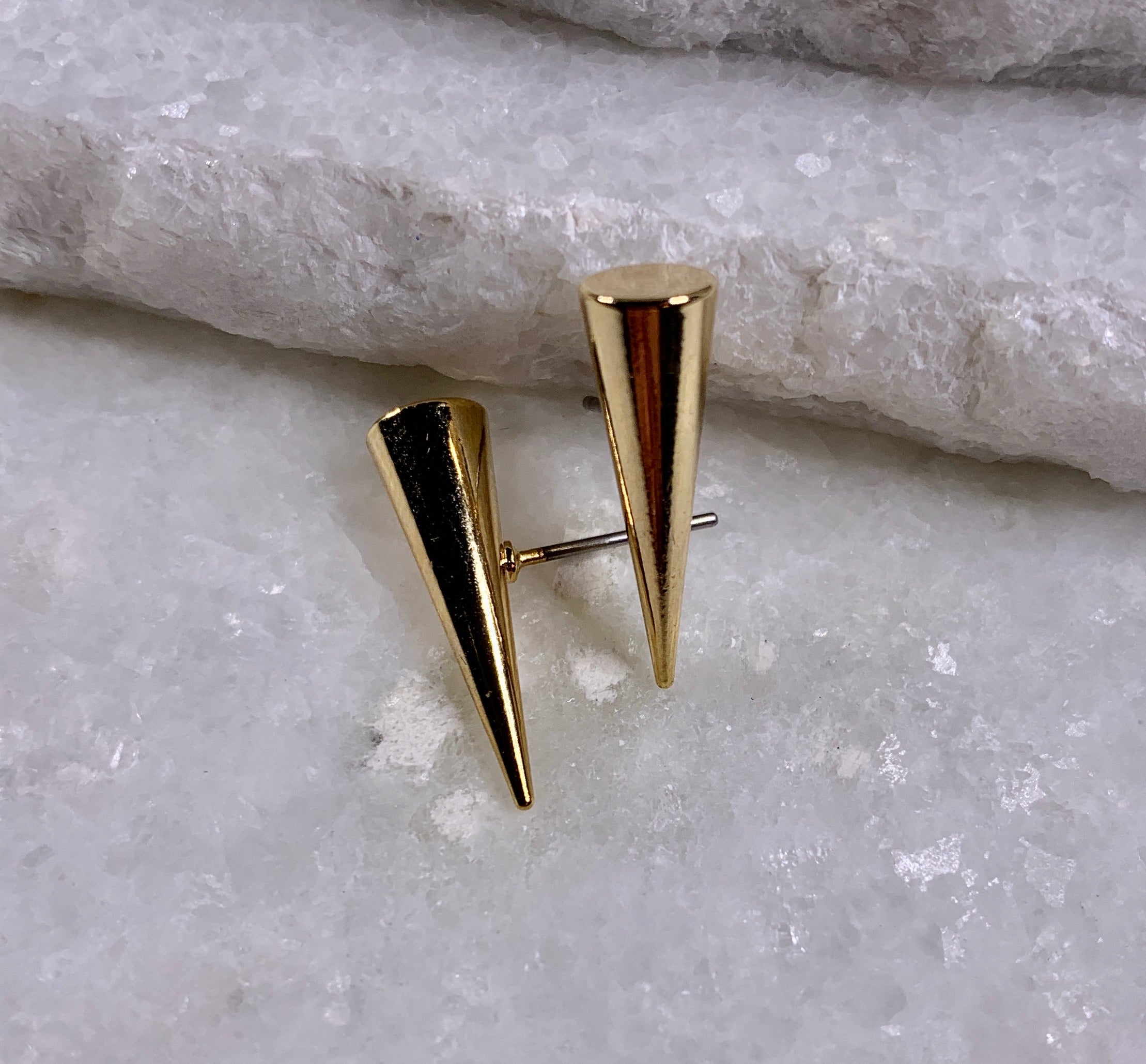 Pointe Earring.