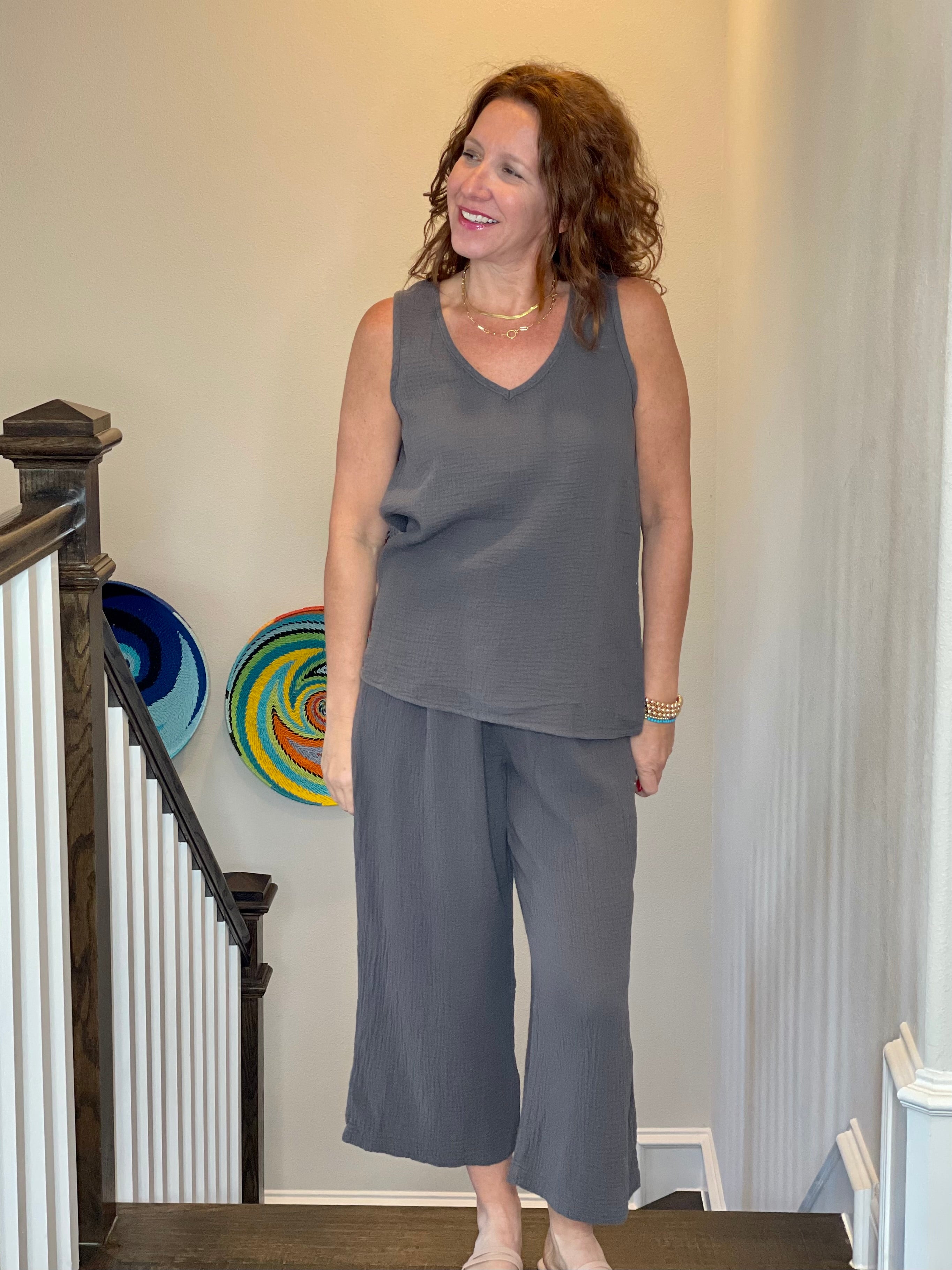 Cinched Waist Gauze Pant.