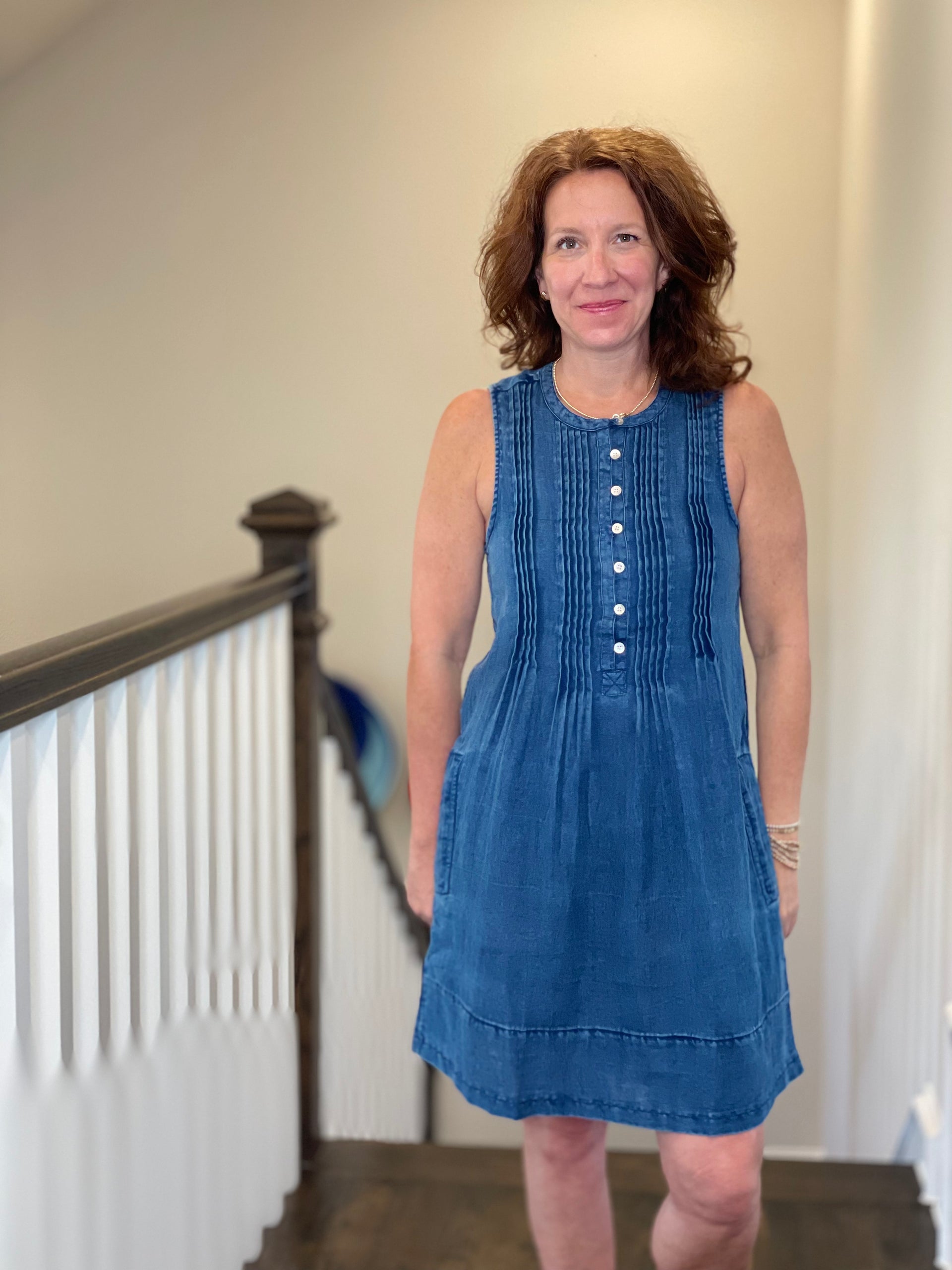 Faherty Isha Dress in Indigo – CAS curate.admire.style