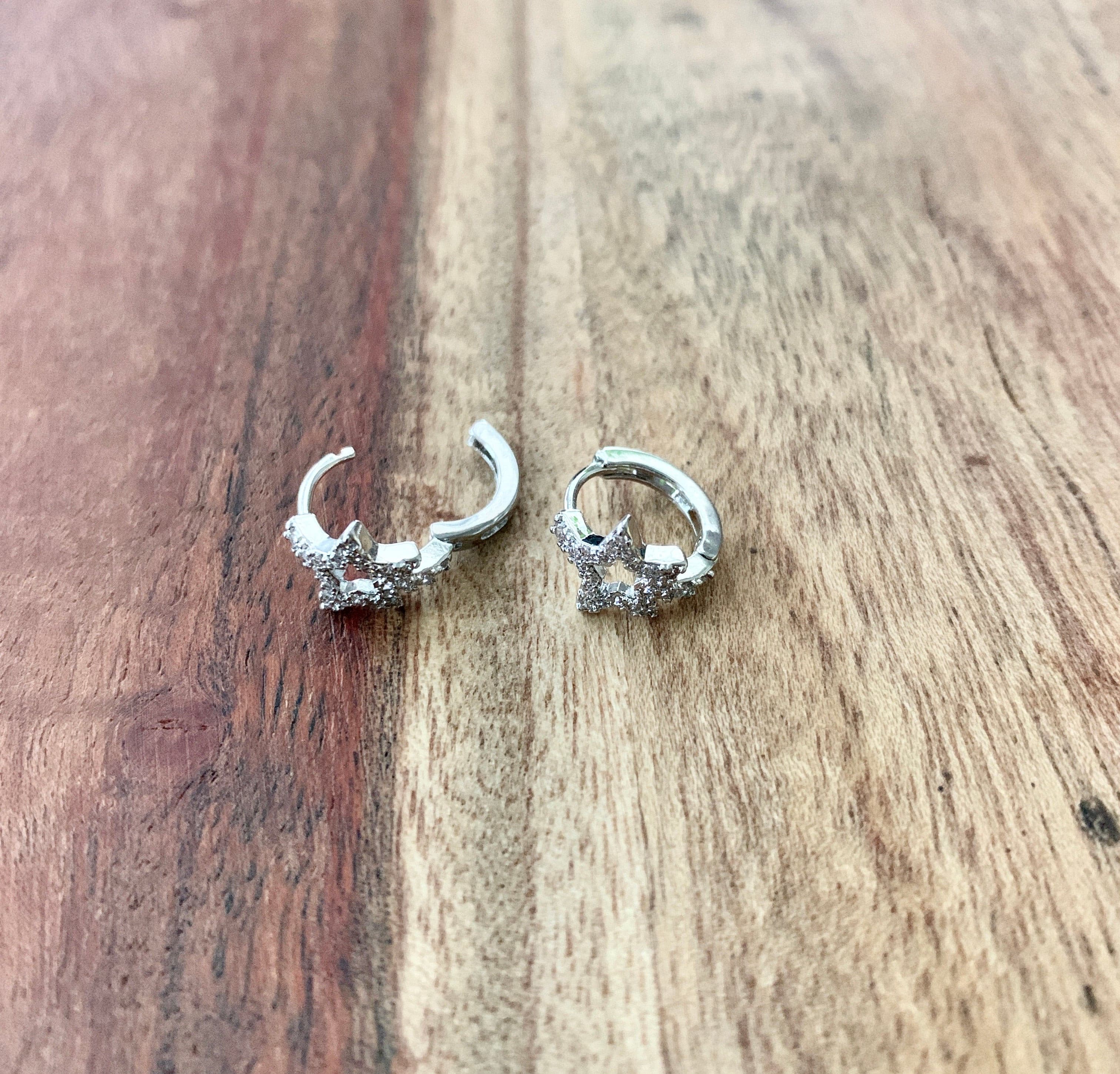 Star CZ Huggie Earring-Silver.