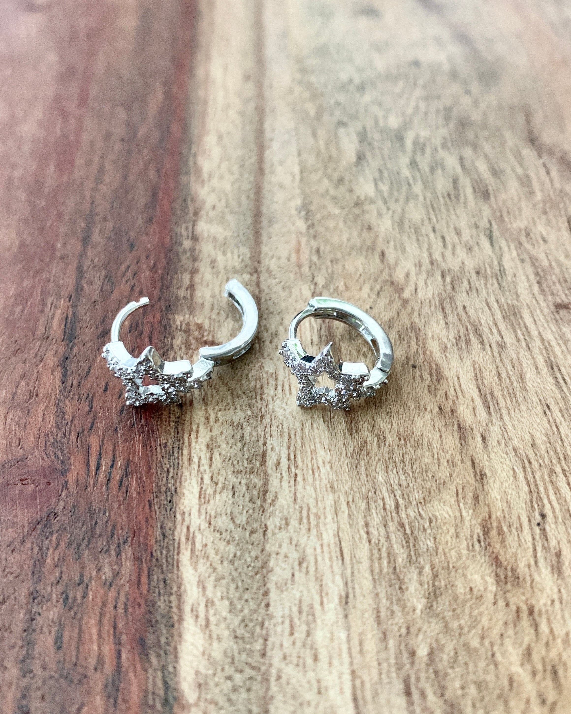 Star CZ Huggie Earring-Silver.