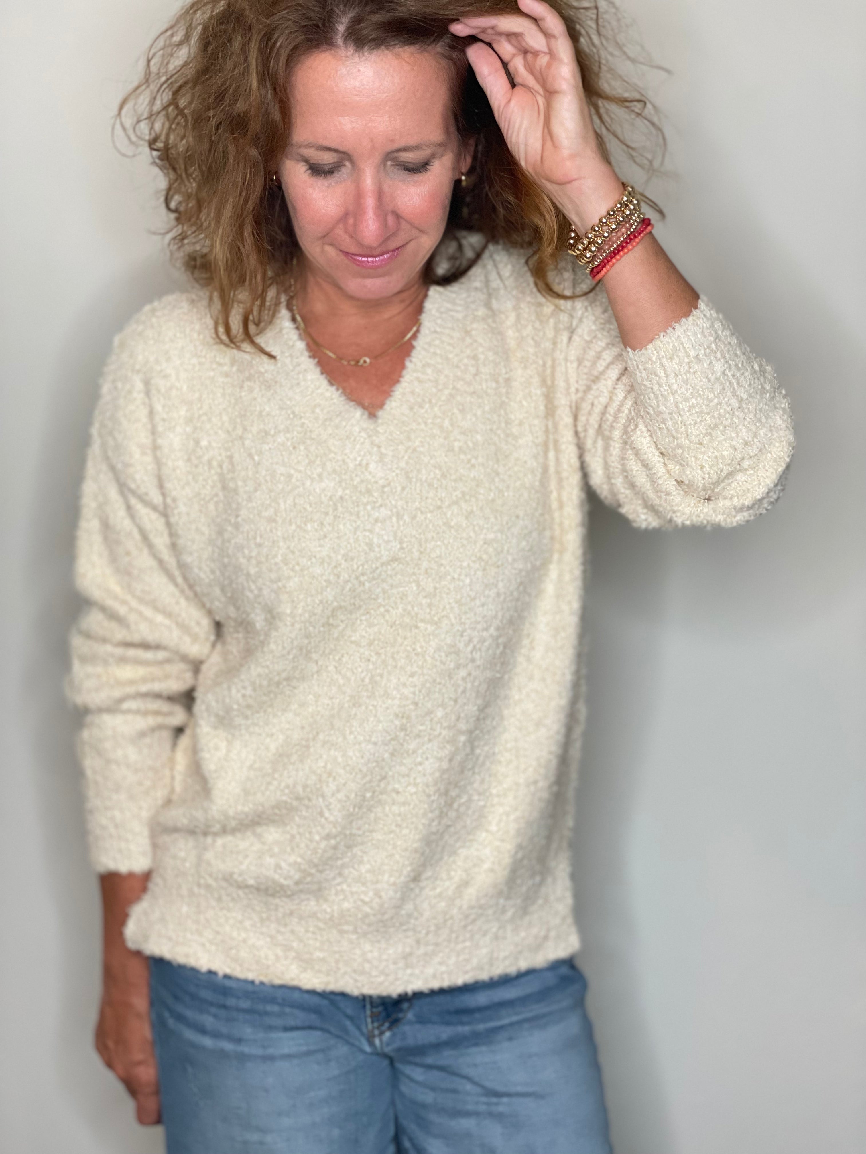 Hello Nite Plush V Neck Pullover in Angel Hair – CAS curate.admire.style