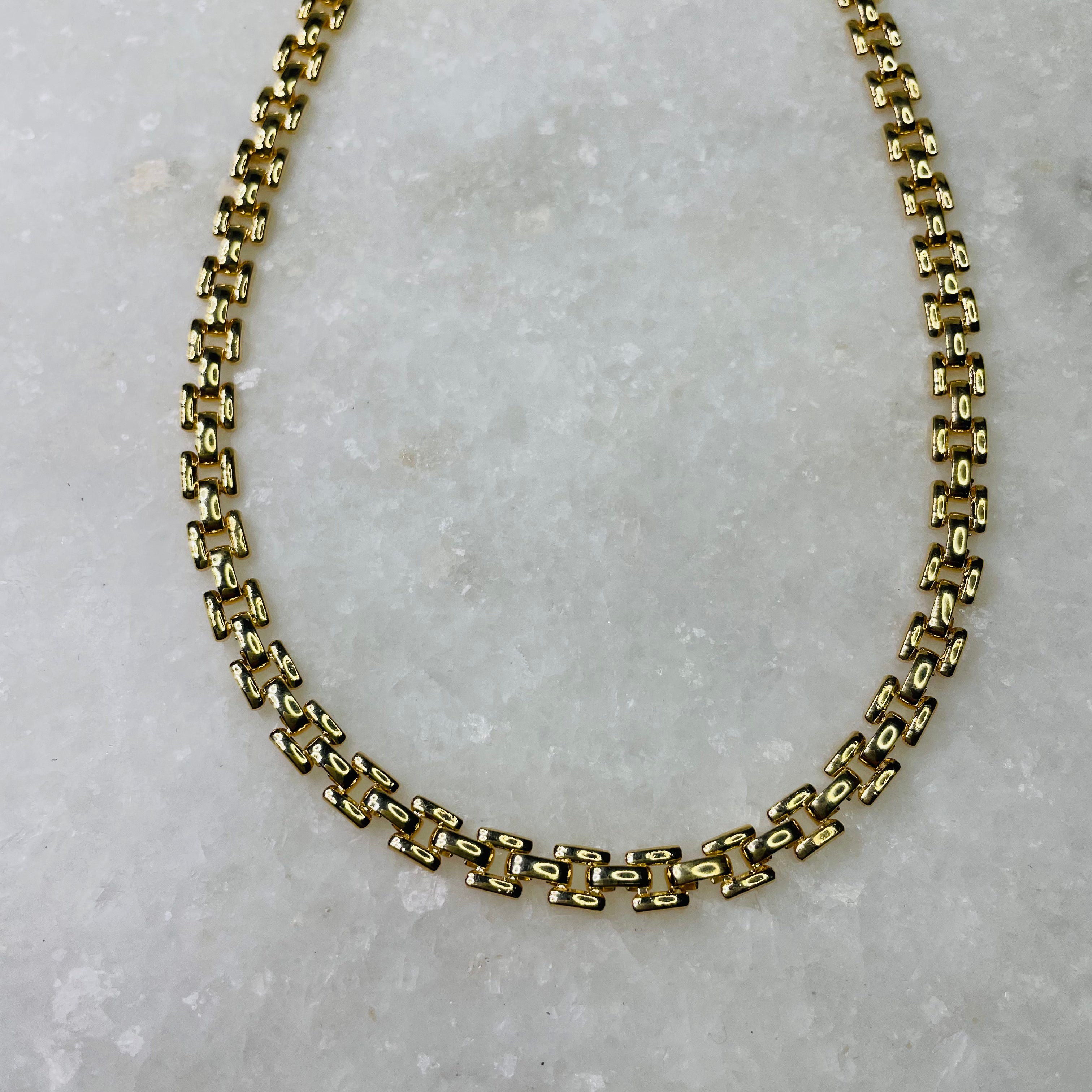 Allison Avery Timeless Chain.