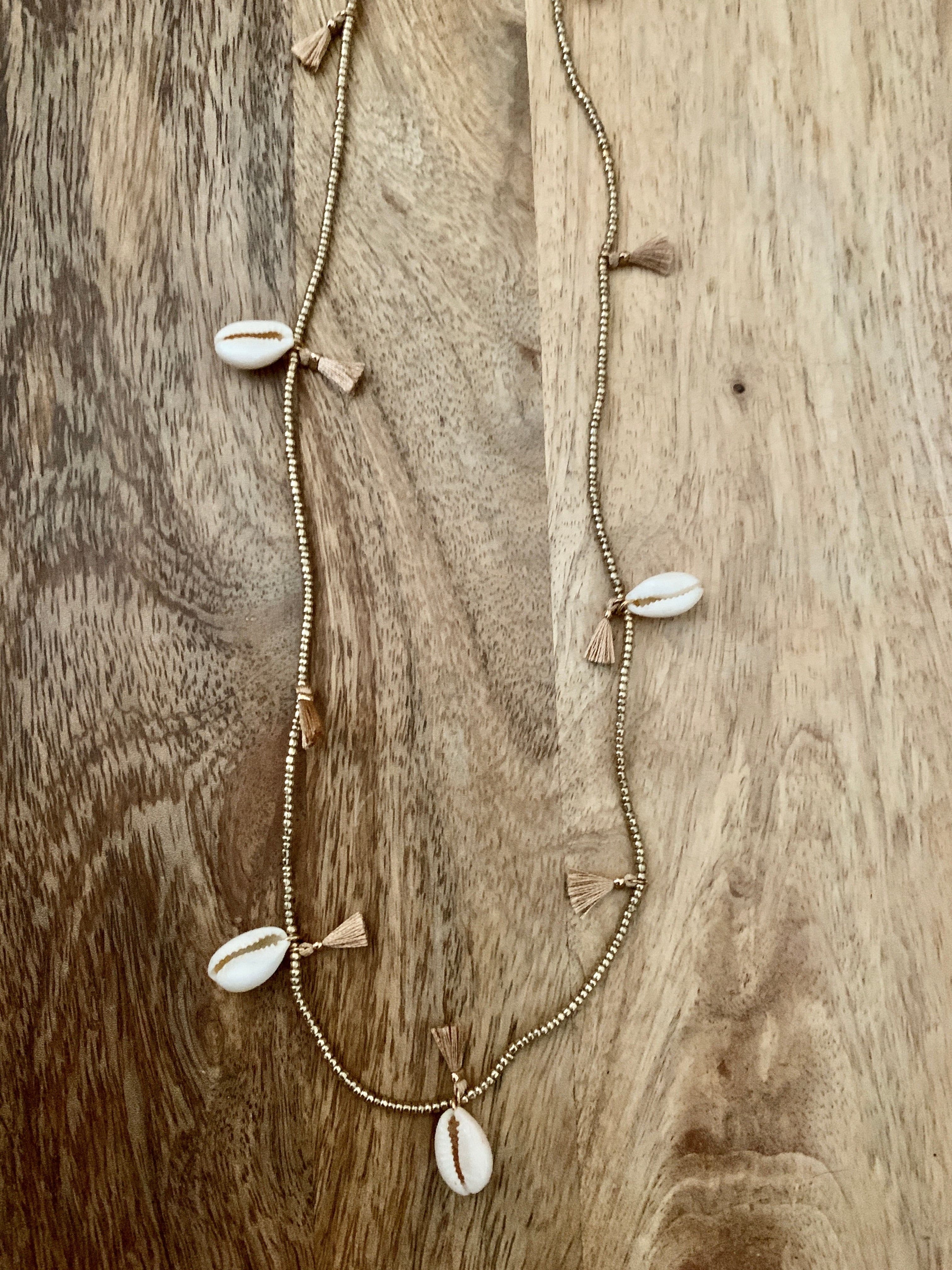 Shell & Tassel Necklace.