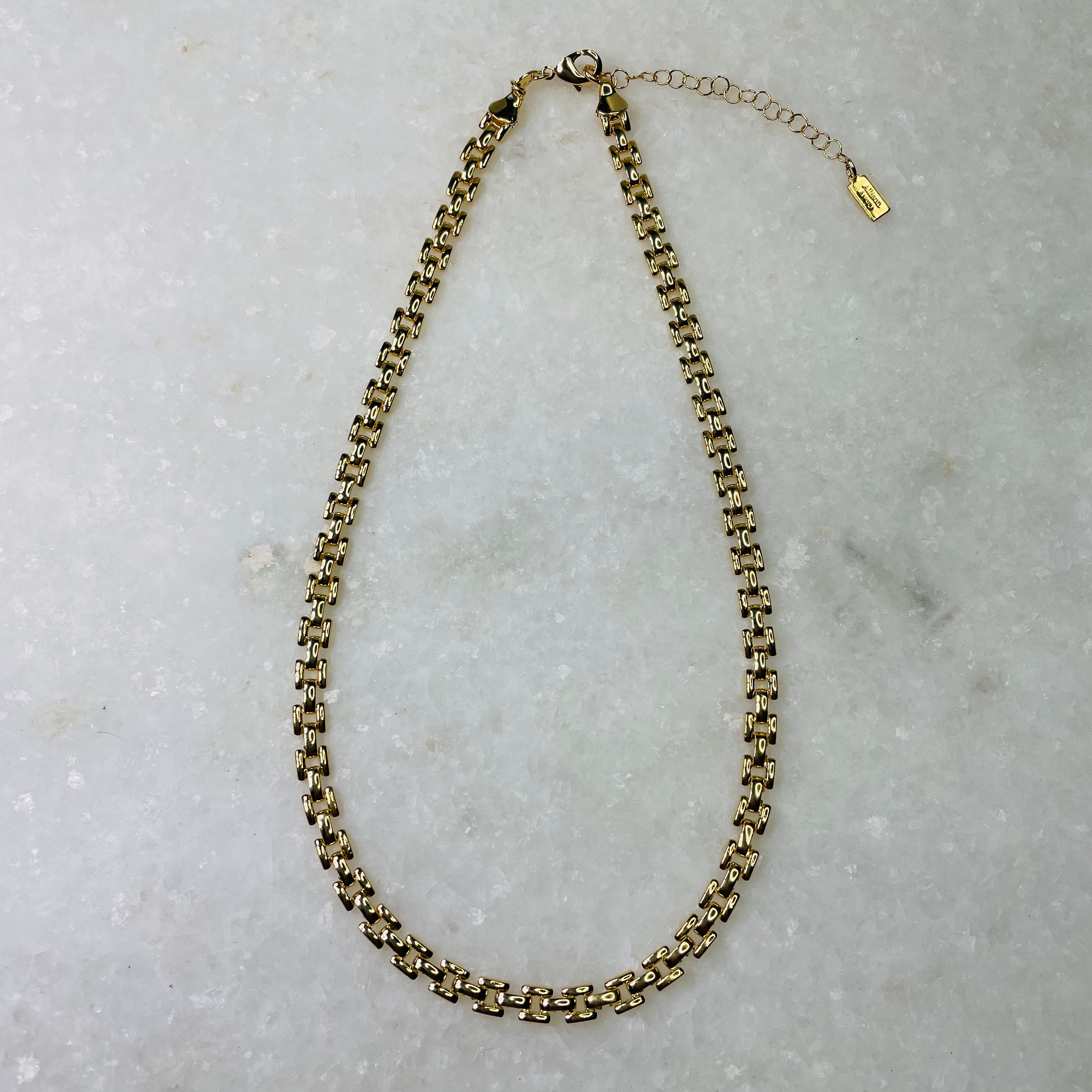 Allison Avery Timeless Chain.
