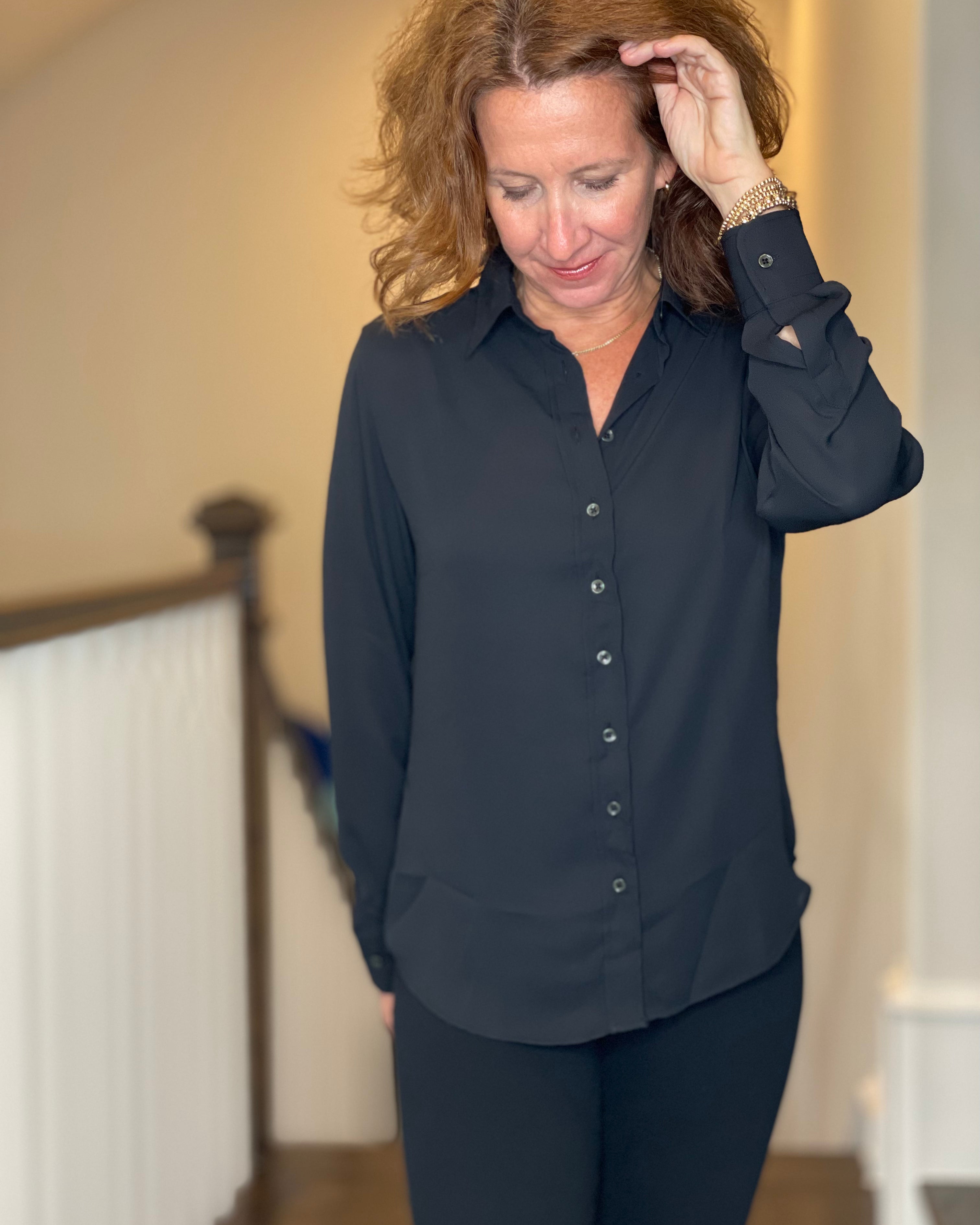 THE SHIRT-The Signature Shirt in Black.