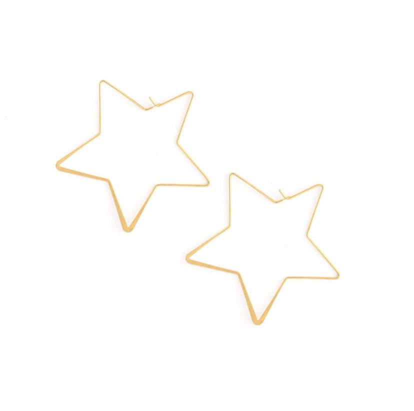 Wired Shaped Star Earring - Gold.
