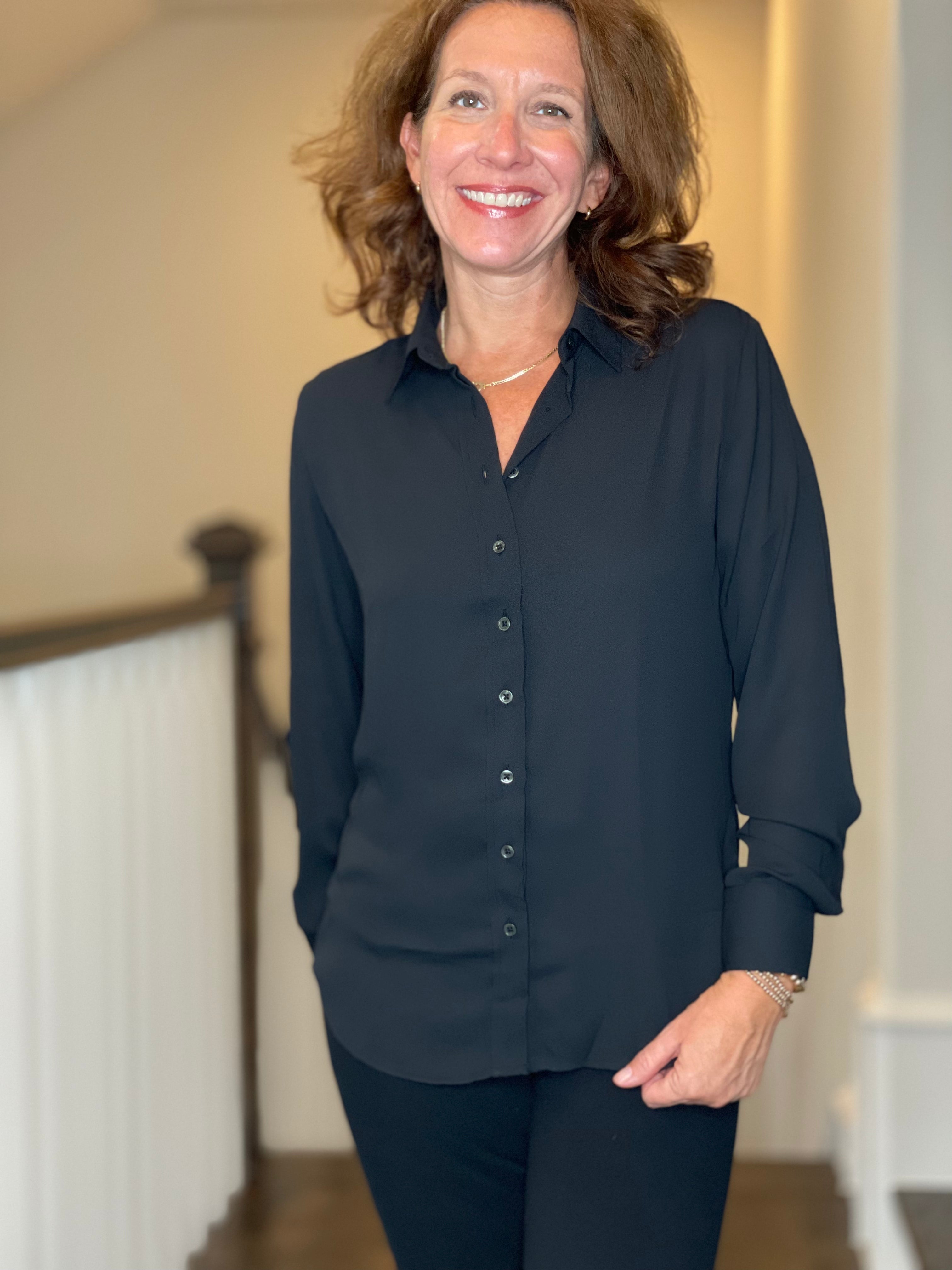 THE SHIRT-The Signature Shirt in Black.